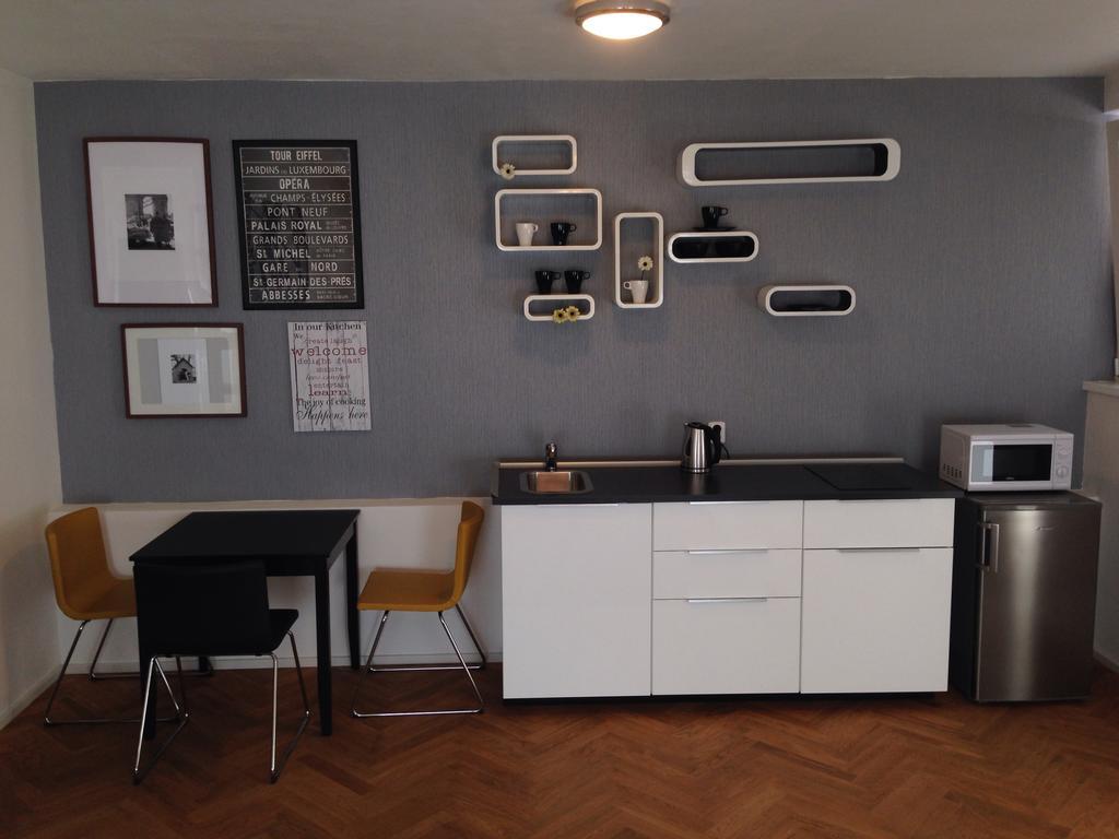James Hotel & Apartments Praha Pokoj fotografie